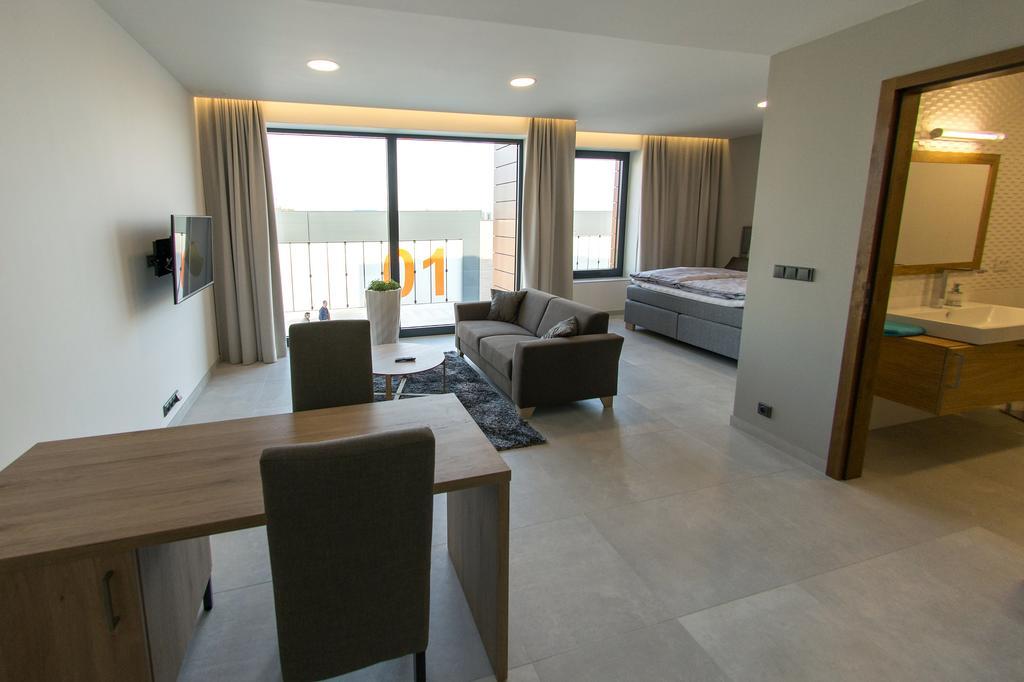 מלאדה בולסלאב Mg Restaurace/Luxury Apartments מראה חיצוני תמונה