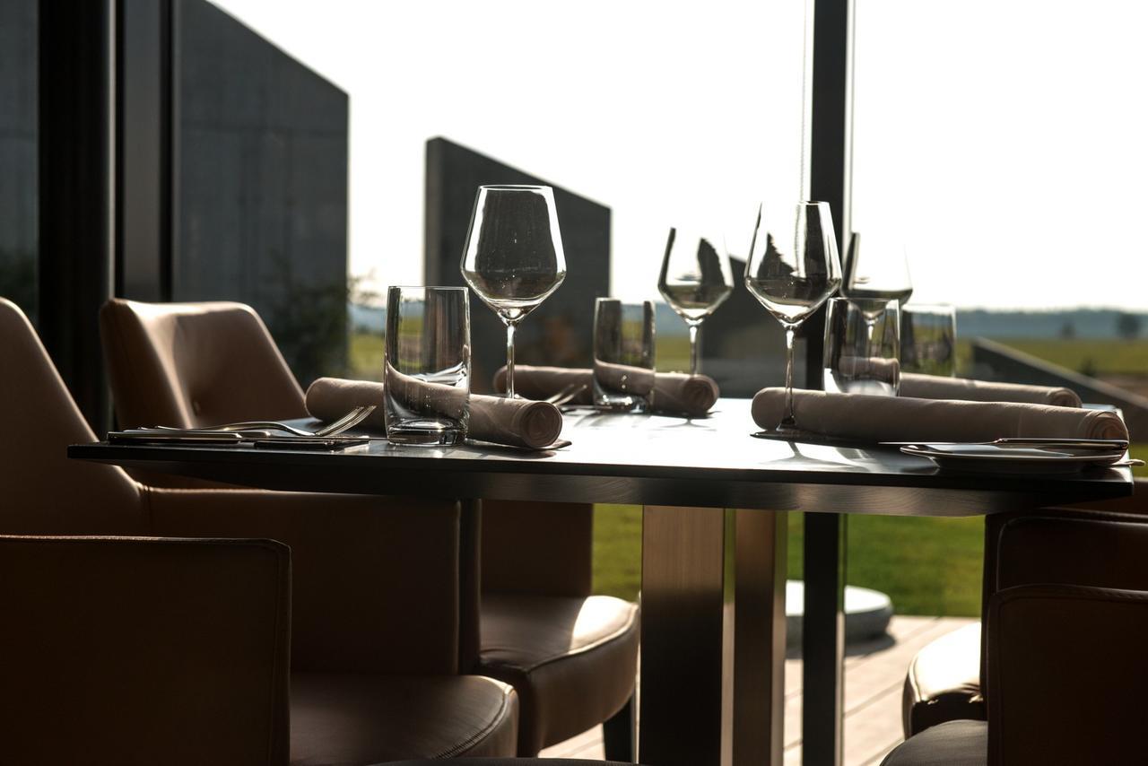 מלאדה בולסלאב Mg Restaurace/Luxury Apartments מראה חיצוני תמונה