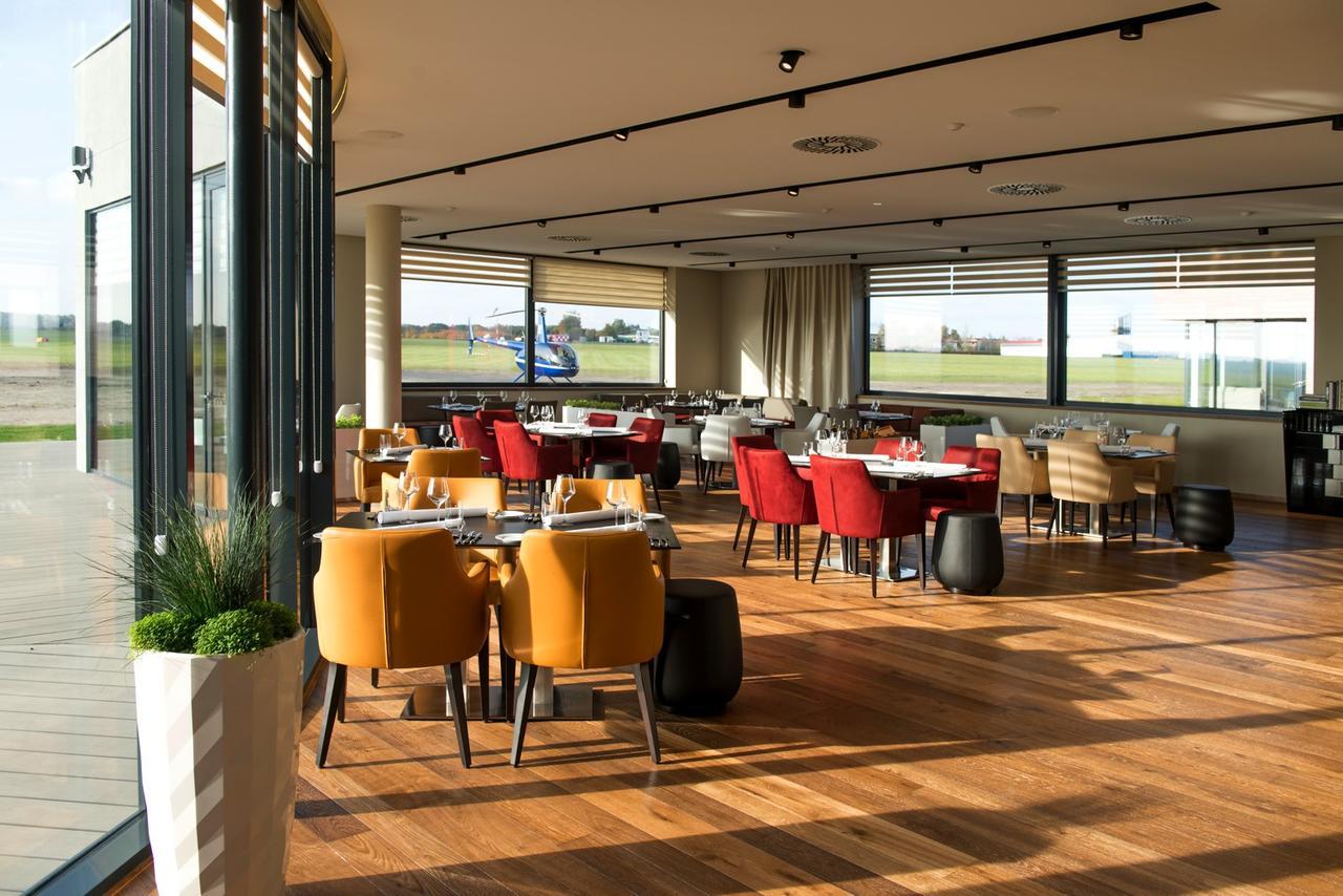 מלאדה בולסלאב Mg Restaurace/Luxury Apartments מראה חיצוני תמונה